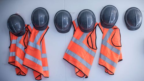 Interim federal report paints grim picture of Australian construction site safety – 9News