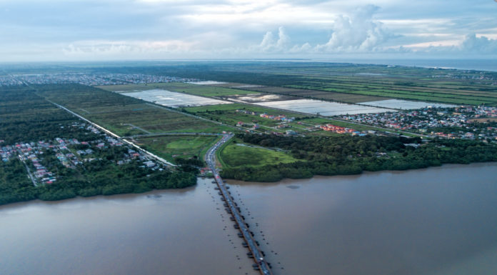 Price disagreement puts China Railway Construction in line for Demerara Harbour bridge – GCR
