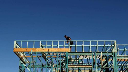 Renovation boom slows as construction costs skyrocket – 9News